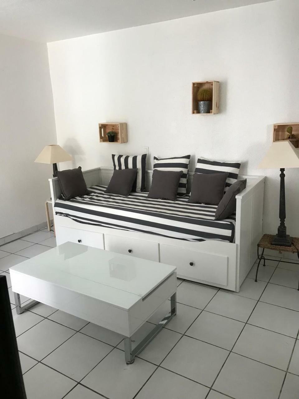 Studio Tout A Pieds Sanary-sur-Mer Buitenkant foto