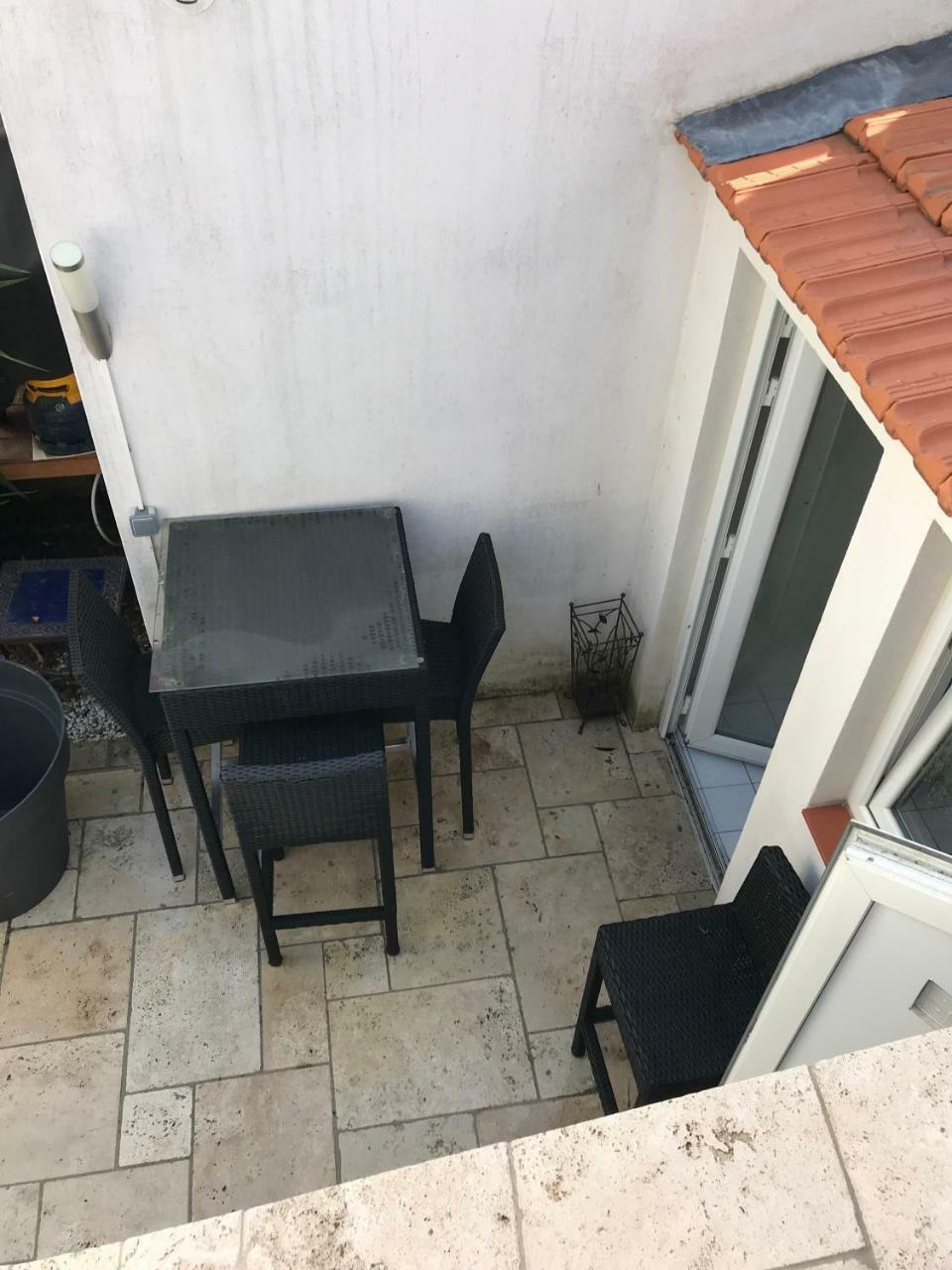 Studio Tout A Pieds Sanary-sur-Mer Buitenkant foto